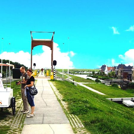 8 Pers House 'Capitein Theis' With Seaside In Front Of The Lauwersmeer Anjum Exterior foto